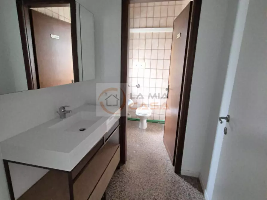 Immagine 4 di Negozio in affitto  in Via Romea, n. 65/i bis - 35020 Legnaro (PD) a Legnaro