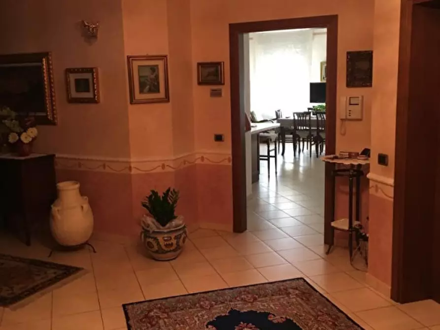 Immagine 11 di Villa in vendita  a Suzzara