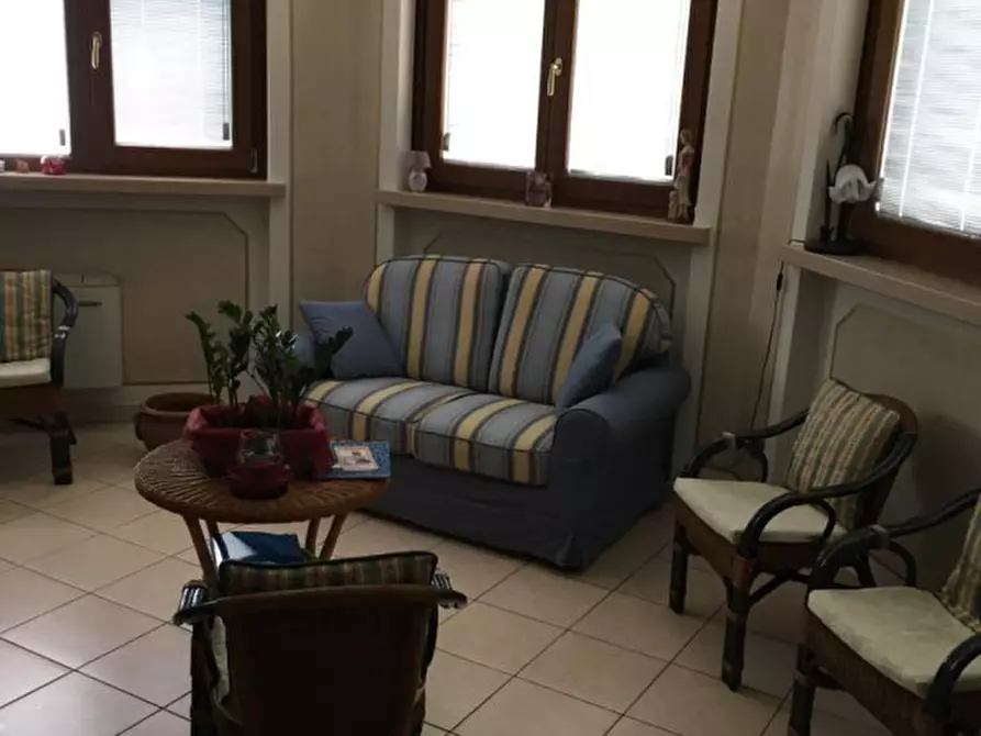 Immagine 18 di Villa in vendita  a Suzzara
