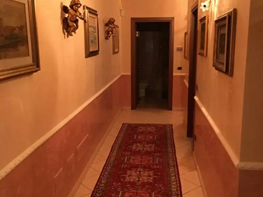 Immagine 25 di Villa in vendita  a Suzzara