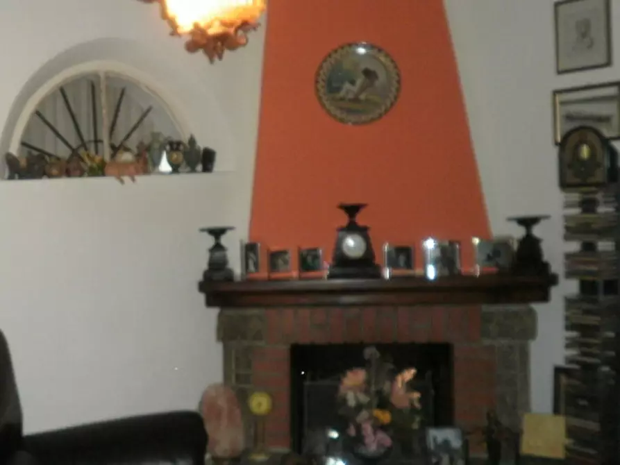 Immagine 1 di Casa bifamiliare in vendita  a Luzzara