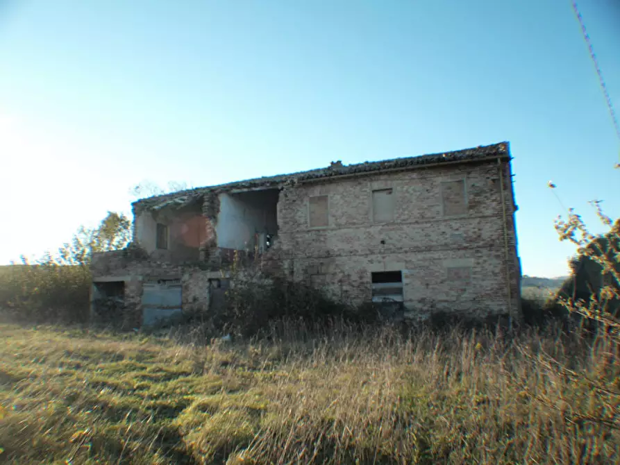 Immagine 4 di Rustico / casale in vendita  a Ostra