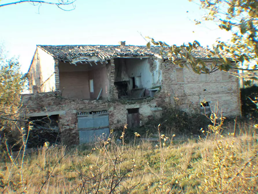 Immagine 15 di Rustico / casale in vendita  a Ostra