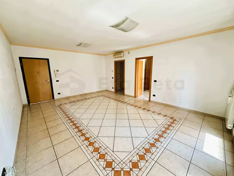 Immagine 2 di Appartamento in vendita  in Via Giacomo Leopardi a Noventa Padovana