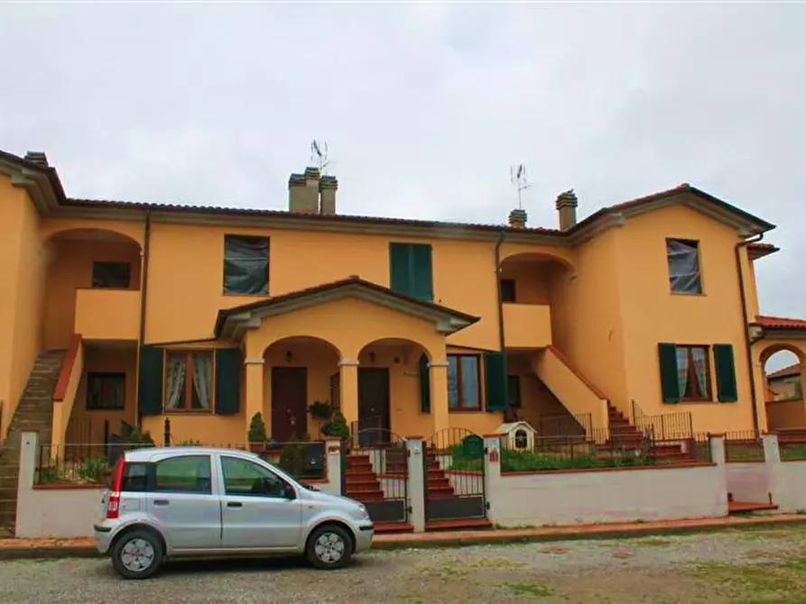 Immagine 2 di Appartamento in vendita  in Via morandi a Montepulciano