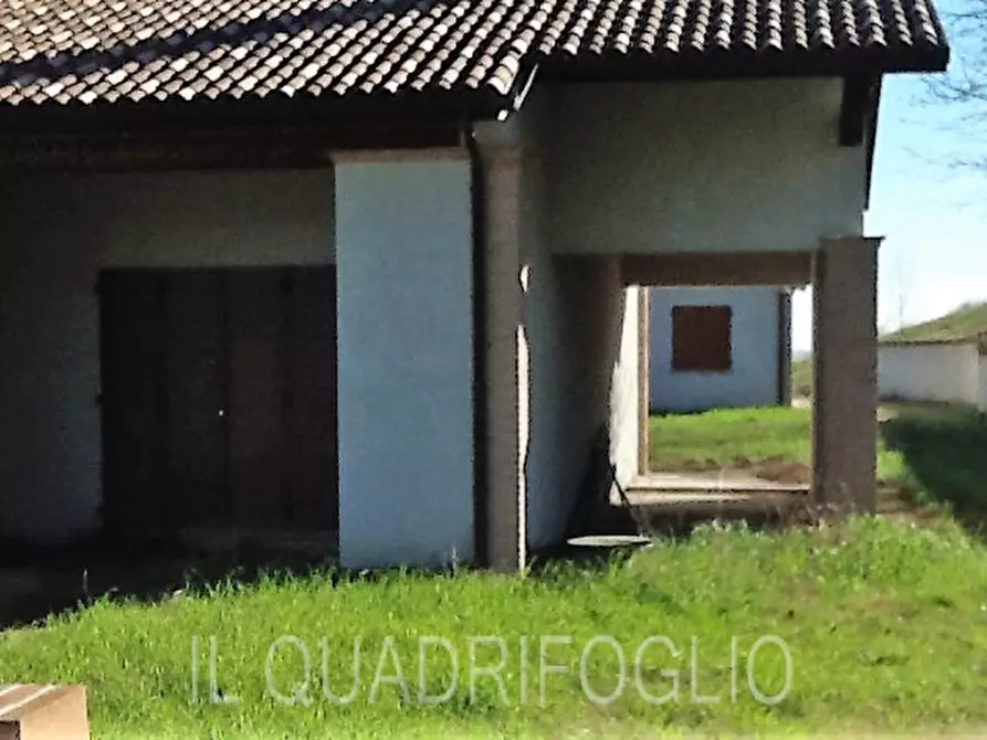 Immagine 12 di Casa trifamiliare in vendita  a Cesena