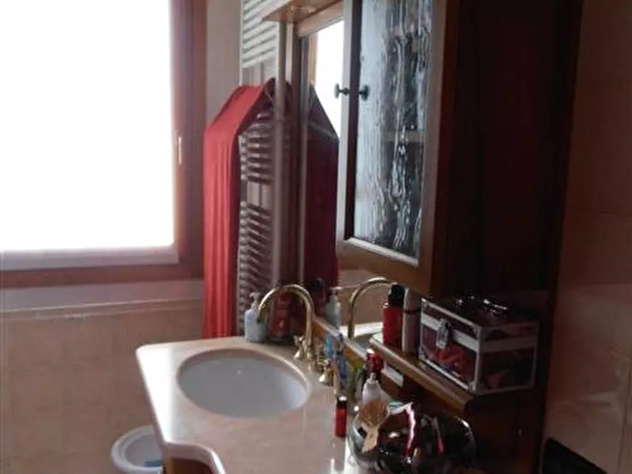 Immagine 5 di Appartamento in vendita  in Via Giovanni Falcone a Castelfranco Veneto