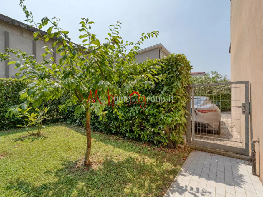 Immagine 28 di Villetta a schiera in vendita  in Via Armistizio a Padova