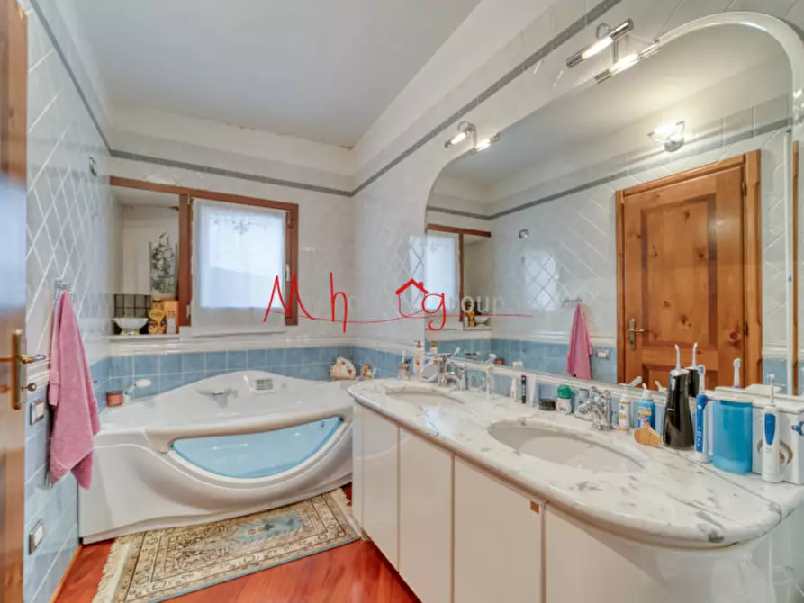 Immagine 18 di Casa trifamiliare in vendita  in Via Rovigo a Padova