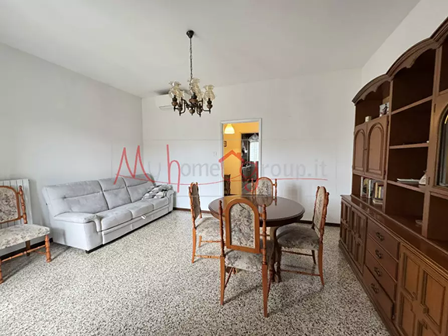 Immagine 2 di Camera in affitto  in via rovereto a Padova