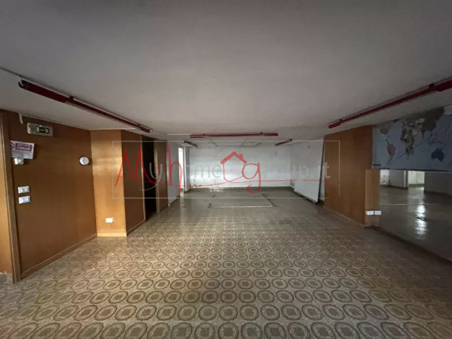 Immagine 4 di Negozio in vendita  in Via Rovigo a Padova