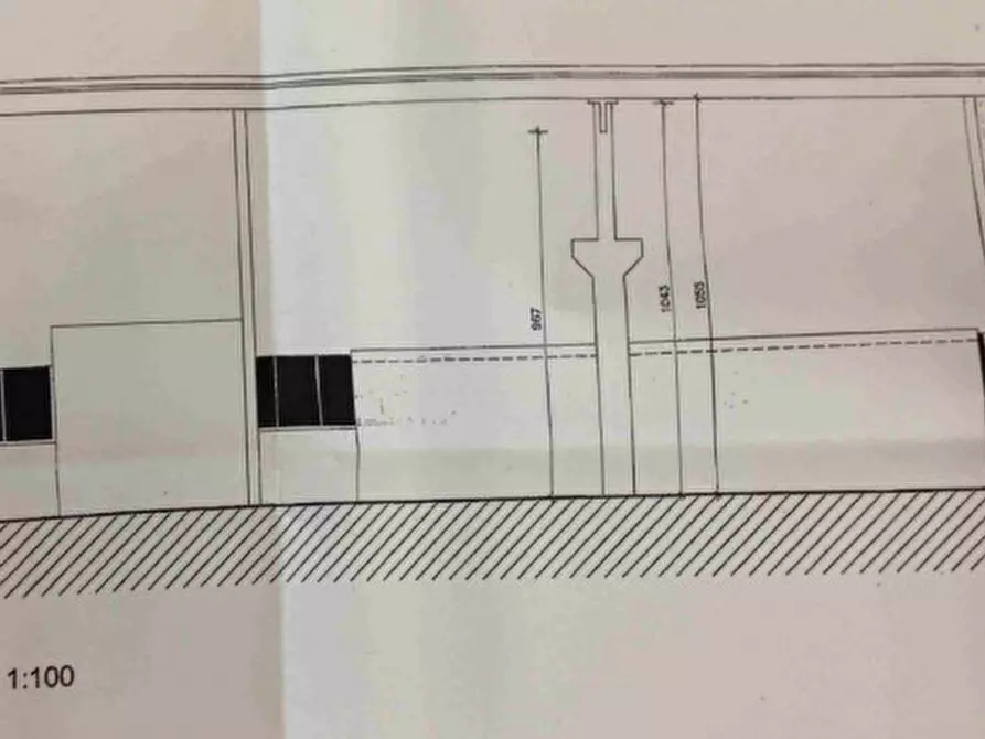 Immagine 9 di Capannone industriale in vendita  a Padova