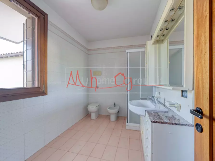 Immagine 20 di Villa in vendita  in via Pioveghetto a Padova