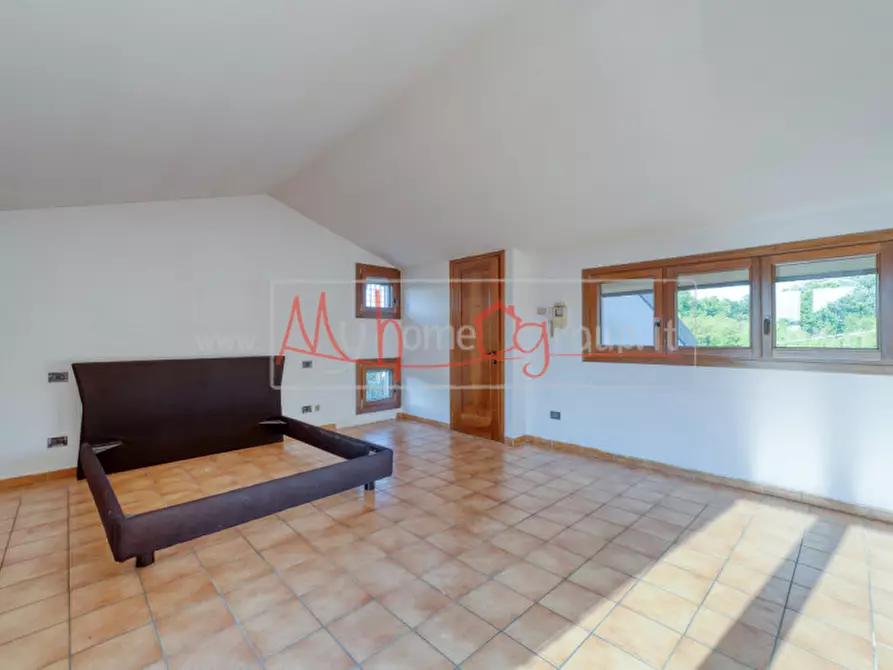 Immagine 26 di Villa in vendita  in via Pioveghetto a Padova