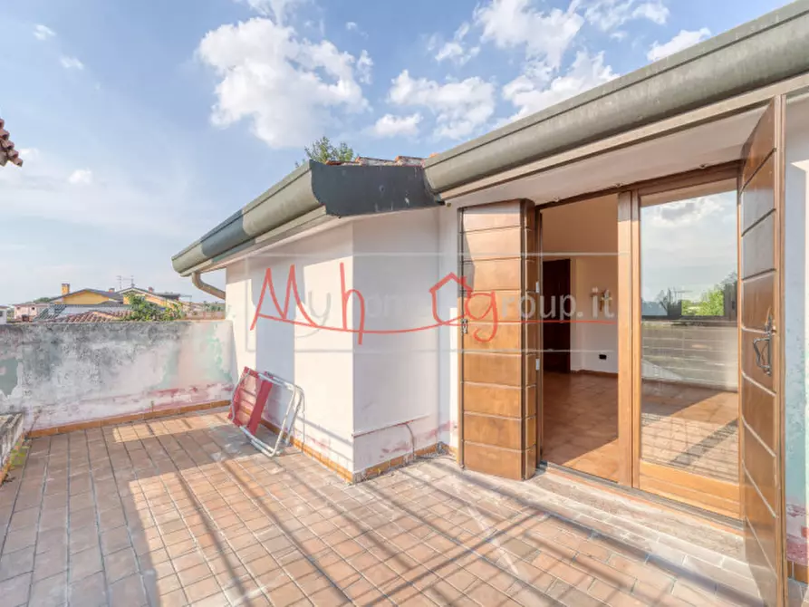 Immagine 29 di Villa in vendita  in via Pioveghetto a Padova