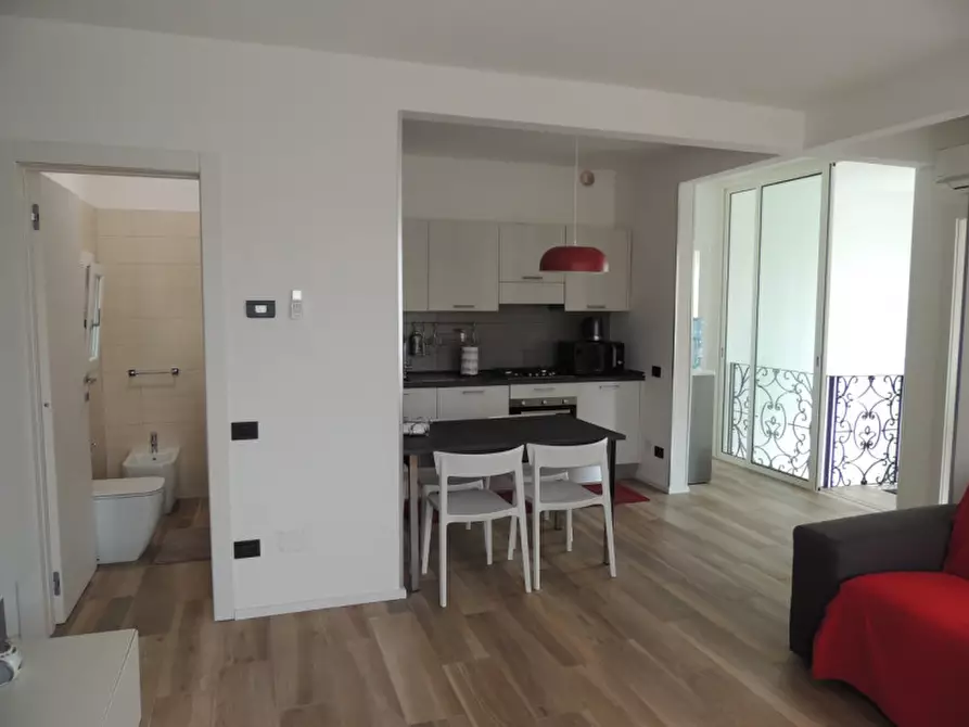 Immagine 3 di Appartamento in affitto  in via Ampere a Padova