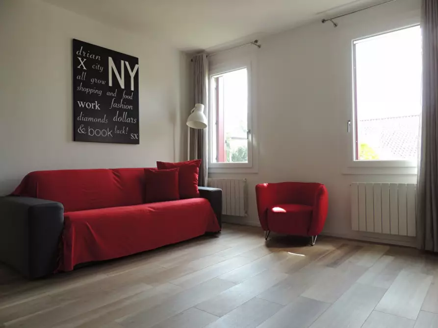 Immagine 5 di Appartamento in affitto  in via Ampere a Padova