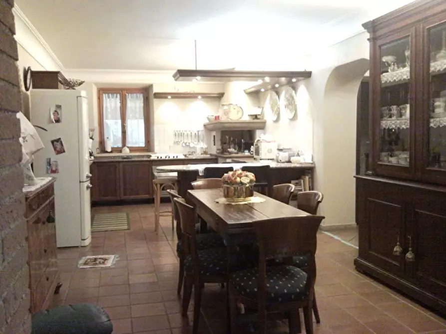 Immagine 2 di Appartamento in vendita  a Senigallia