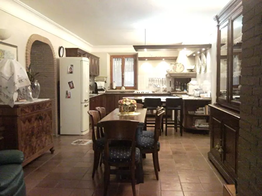 Immagine 11 di Appartamento in vendita  a Senigallia