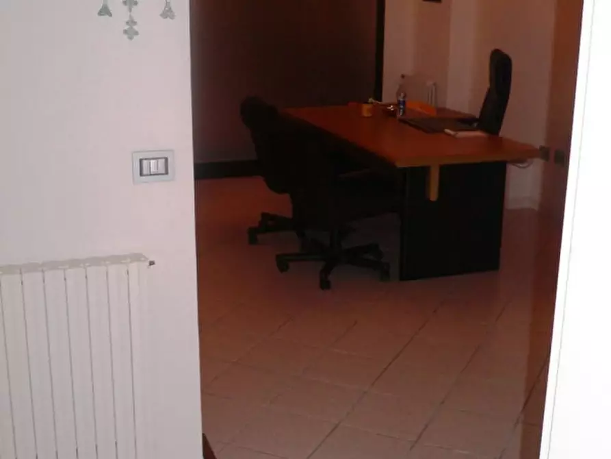 Immagine 10 di Ufficio in affitto  a Padova
