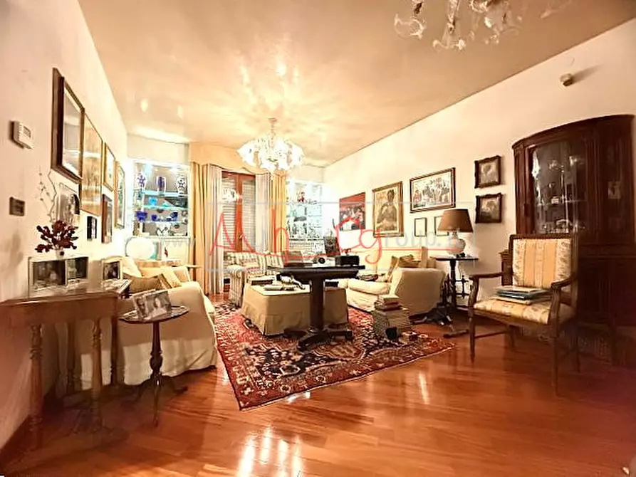 Immagine 1 di Appartamento in vendita  a Selvazzano Dentro