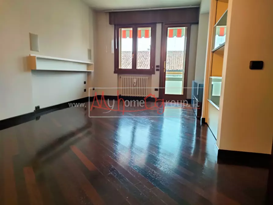 Immagine 1 di Appartamento in vendita  a Selvazzano Dentro