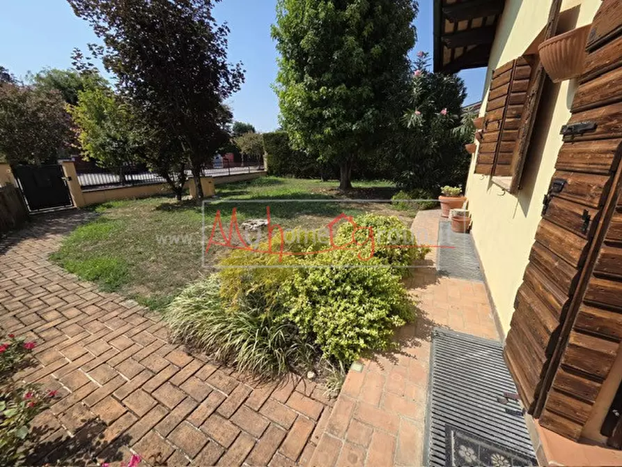 Immagine 3 di Casa bifamiliare in vendita  a Selvazzano Dentro