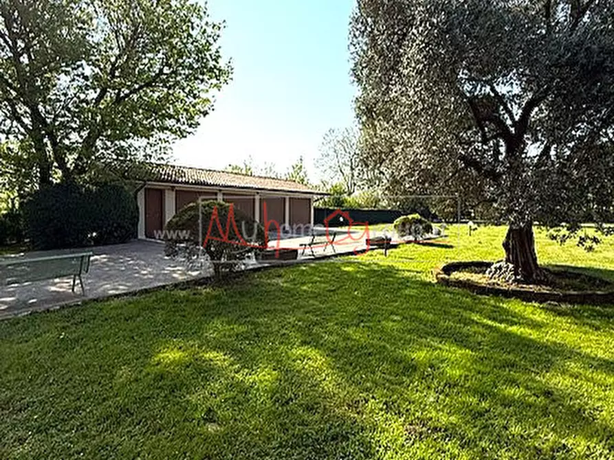 Immagine 2 di Villa in vendita  a Selvazzano Dentro