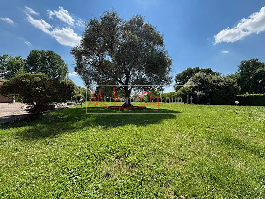 Immagine 4 di Villa in vendita  a Selvazzano Dentro