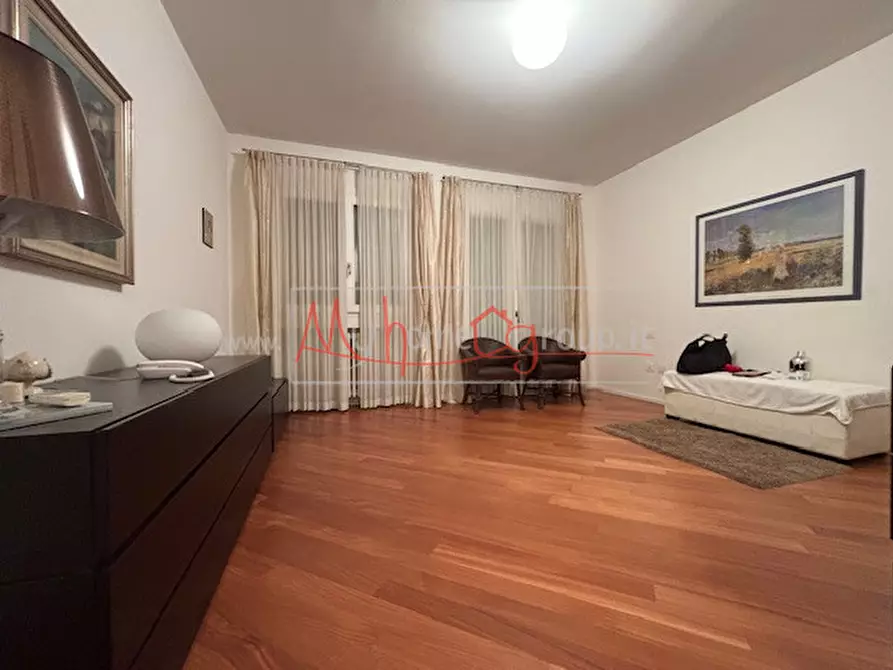 Immagine 18 di Villa in vendita  a Selvazzano Dentro