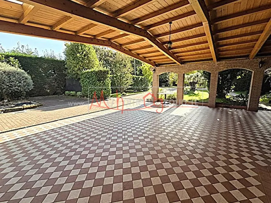 Immagine 3 di Casa indipendente in vendita  in Via Rondinelle a Selvazzano Dentro