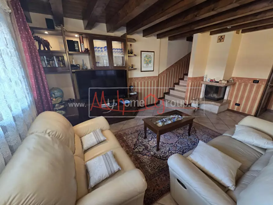 Immagine 11 di Casa indipendente in vendita  in Via Rondinelle a Selvazzano Dentro