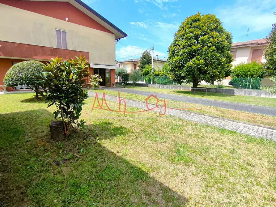 Immagine 1 di Casa indipendente in vendita  a Selvazzano Dentro