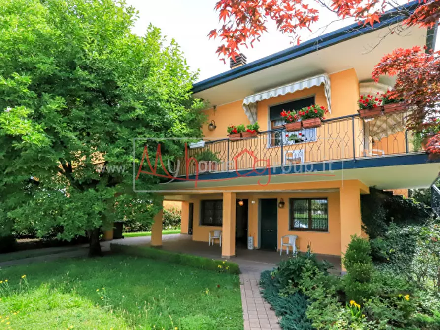 Immagine 1 di Casa indipendente in vendita  a Selvazzano Dentro