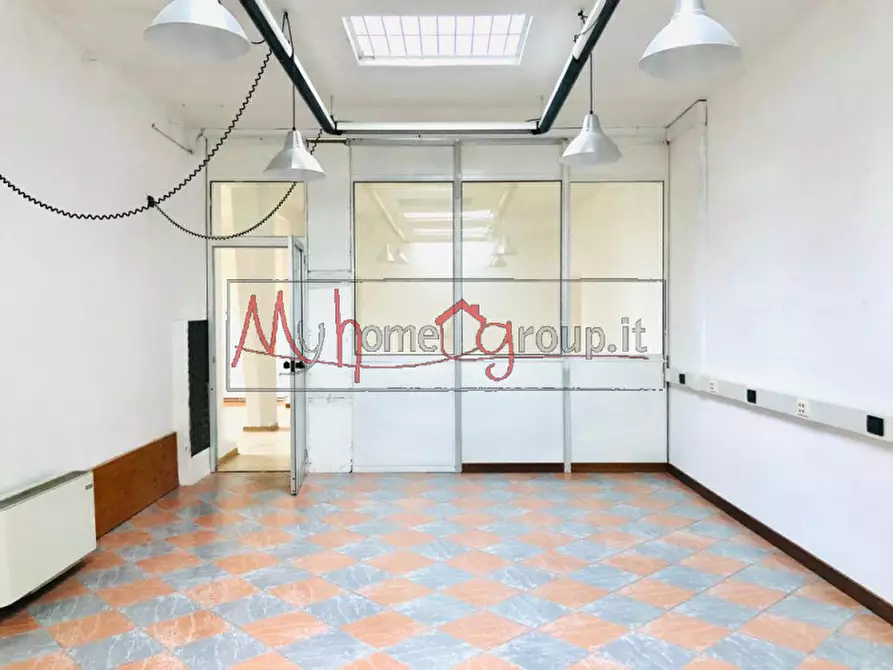 Immagine 1 di Laboratorio in affitto  a Padova