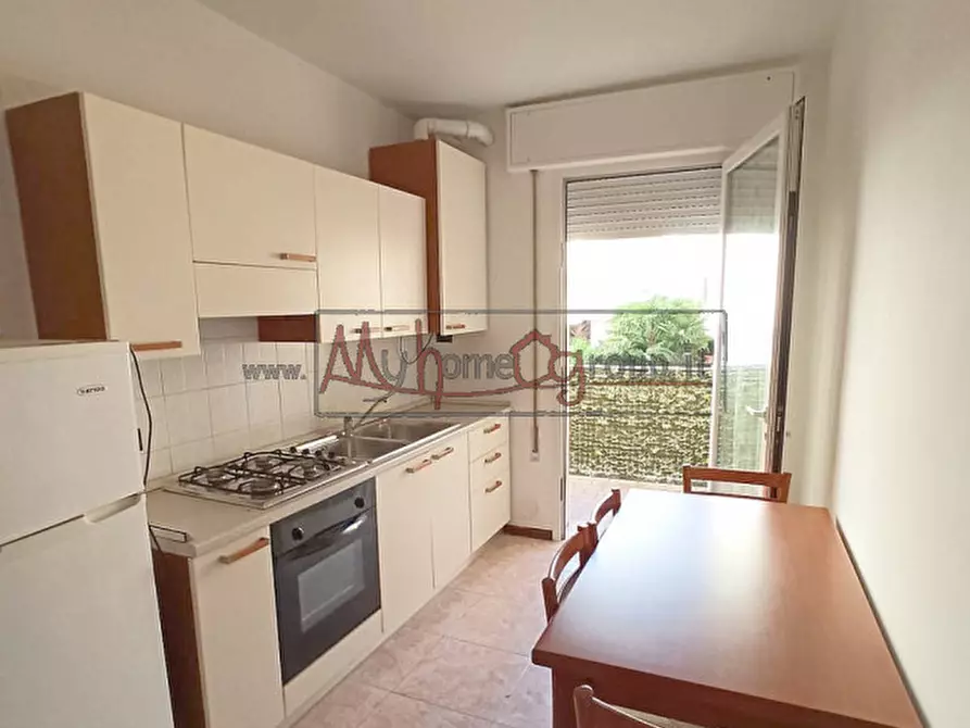 Immagine 2 di Appartamento in affitto  in Via Piovese a Padova