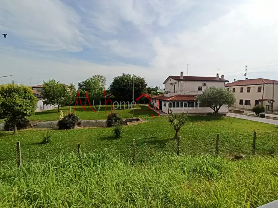 Immagine 1 di Casa indipendente in vendita  in Lungargine Sebastiano Ziani a Padova