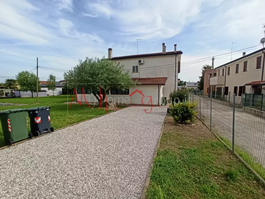 Immagine 4 di Casa indipendente in vendita  in Lungargine Sebastiano Ziani a Padova