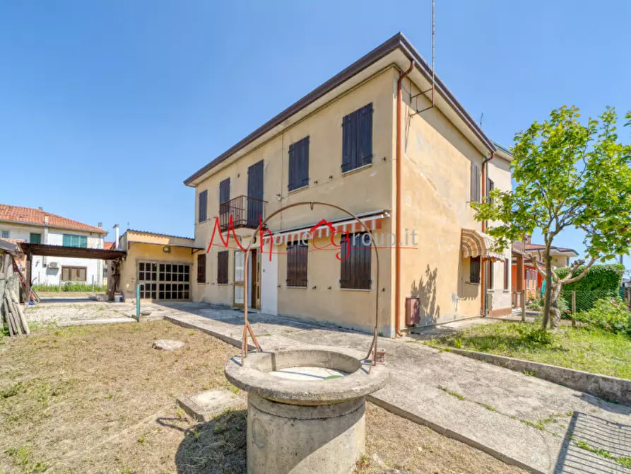 Immagine 1 di Casa bifamiliare in vendita  in via donizzetti a Ponte San Nicolò