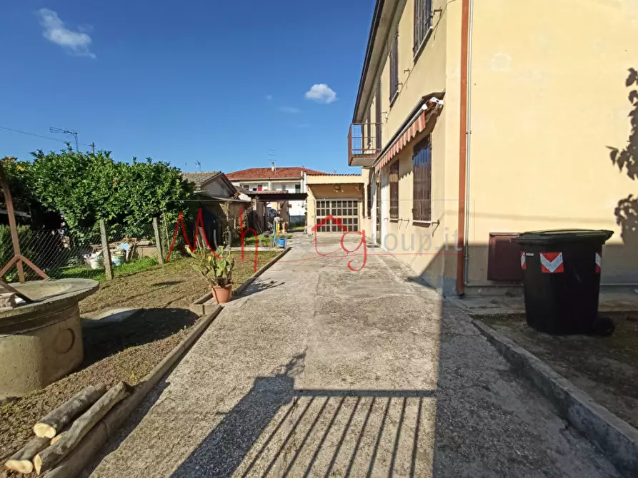 Immagine 5 di Casa bifamiliare in vendita  in via donizzetti a Ponte San Nicolò