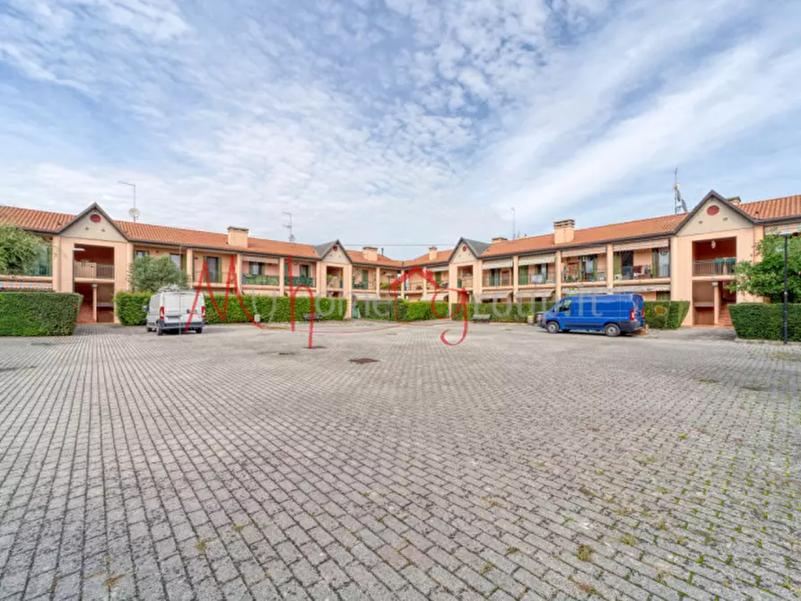 Immagine 8 di Appartamento in vendita  in Via Giovanni Boccaccio a Ponte San Nicolò