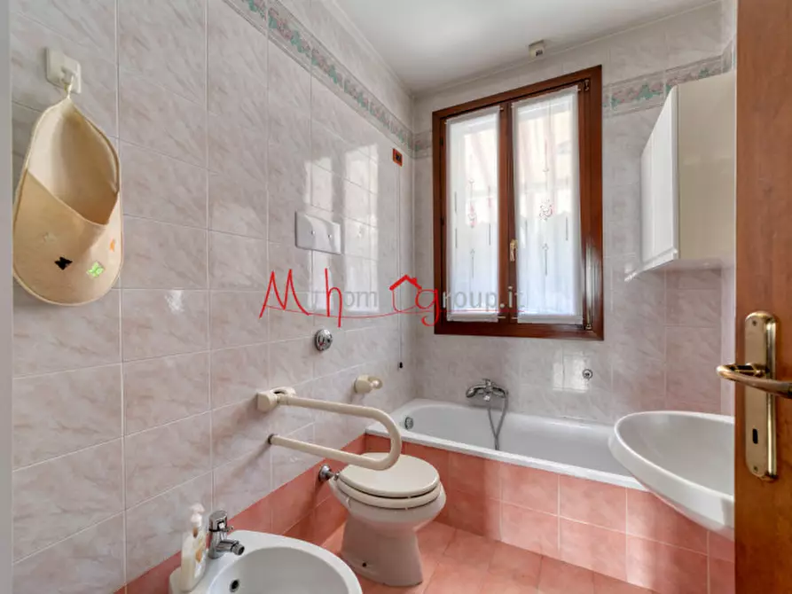 Immagine 25 di Casa trifamiliare in vendita  in Via Vettor Pisani a Padova