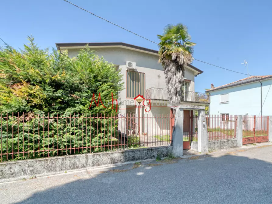 Immagine 1 di Casa indipendente in vendita  in Via Umbria a Padova