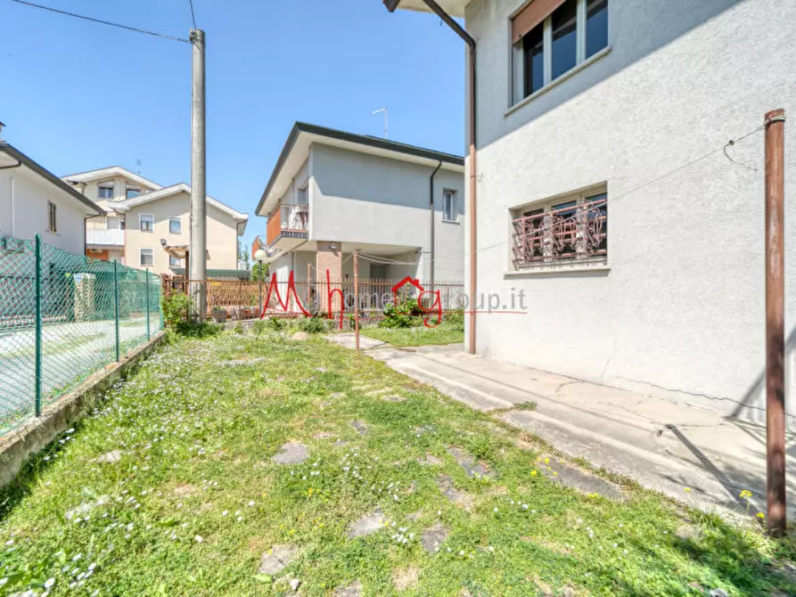 Immagine 6 di Casa indipendente in vendita  in Via Umbria a Padova