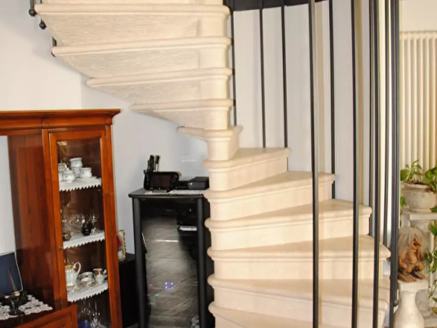 Immagine 2 di Rustico / casale in vendita  in Via Vittorio Veneto a Longare