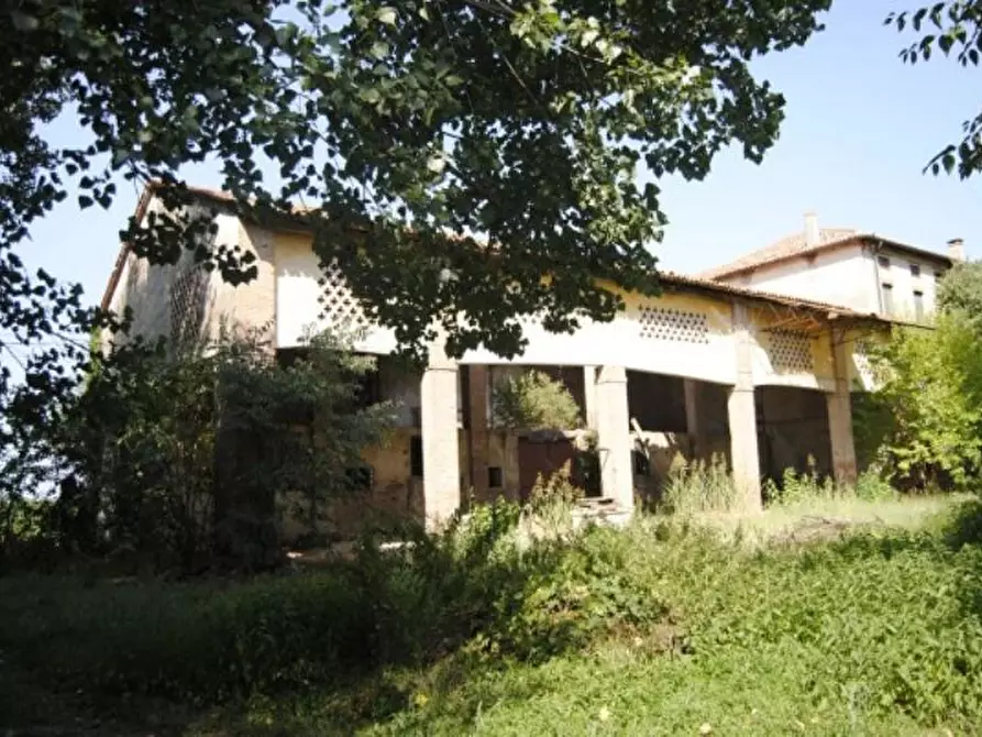 Immagine 1 di Rustico / casale in vendita  a Montegalda