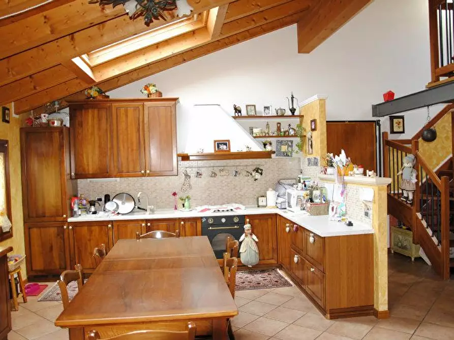 Immagine 4 di Appartamento in vendita  in via roma a Longare