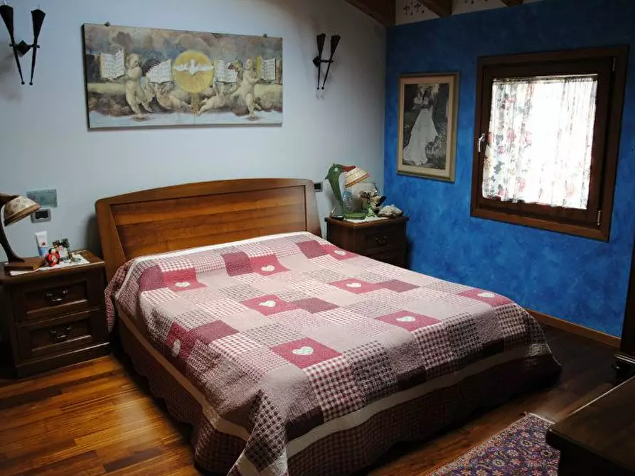 Immagine 9 di Appartamento in vendita  in via roma a Longare