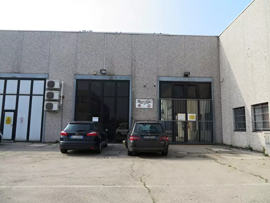 Immagine 2 di Laboratorio in vendita  in via degli orti a Argelato