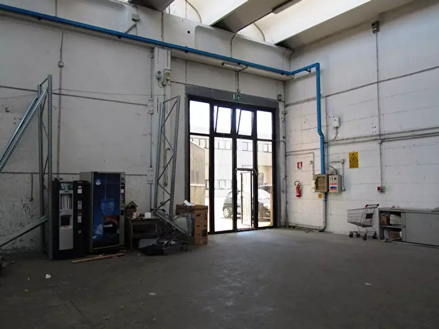 Immagine 13 di Laboratorio in vendita  in via degli orti a Argelato